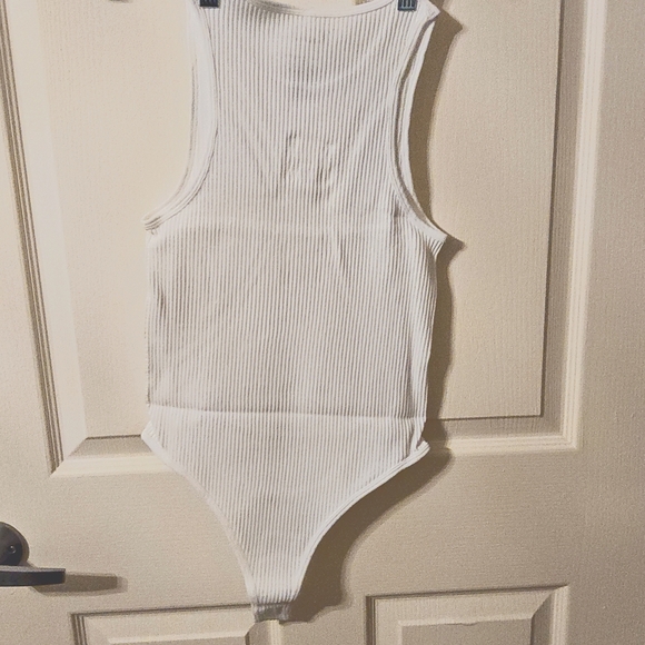 Hippie Rose Junior Mineral-Washed Ribbed Seamless Bodysuit White - Picture 3 of 5